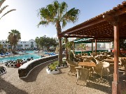 Hotel Barcelo La Galea_posezení u bazénu