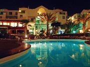 Hotel Barcelo La Galea_večer u bazénu