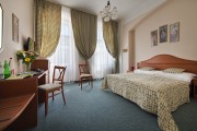 EA_Hotel_Mozart_2 luzkovy_pokoj