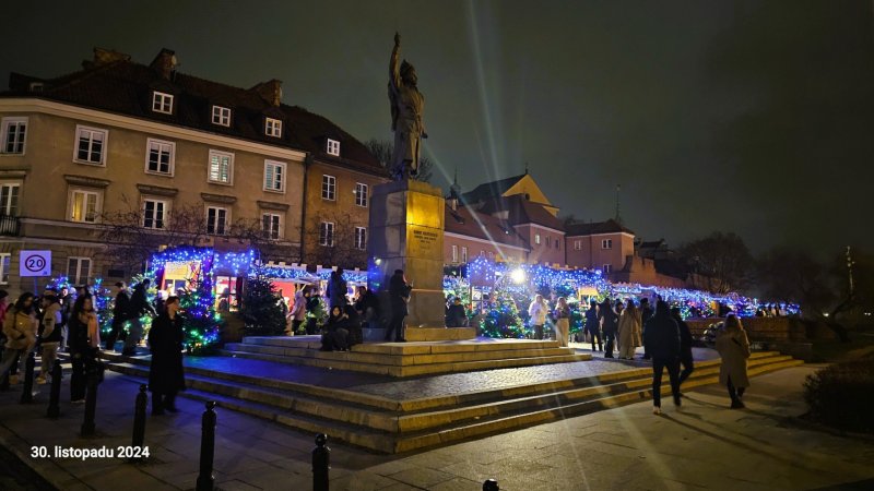 Jarmark Bożonarodzeniowy na Barbakanie Starego Miasta